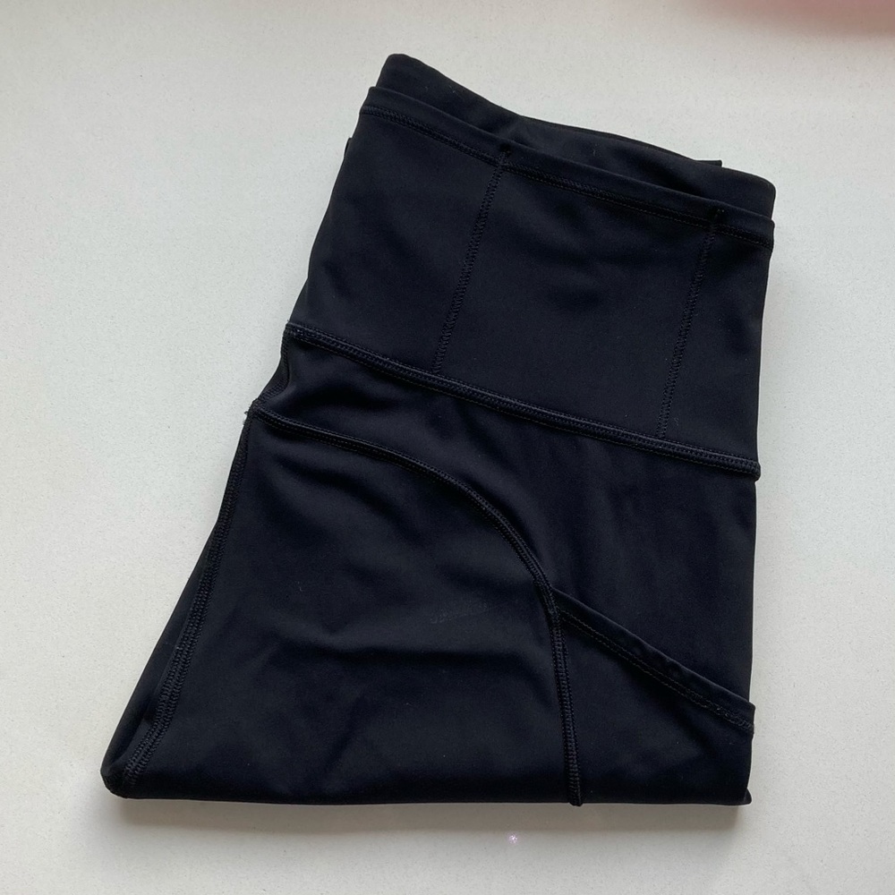 💢SOLD💢Fast and Free Crop, Black 19”